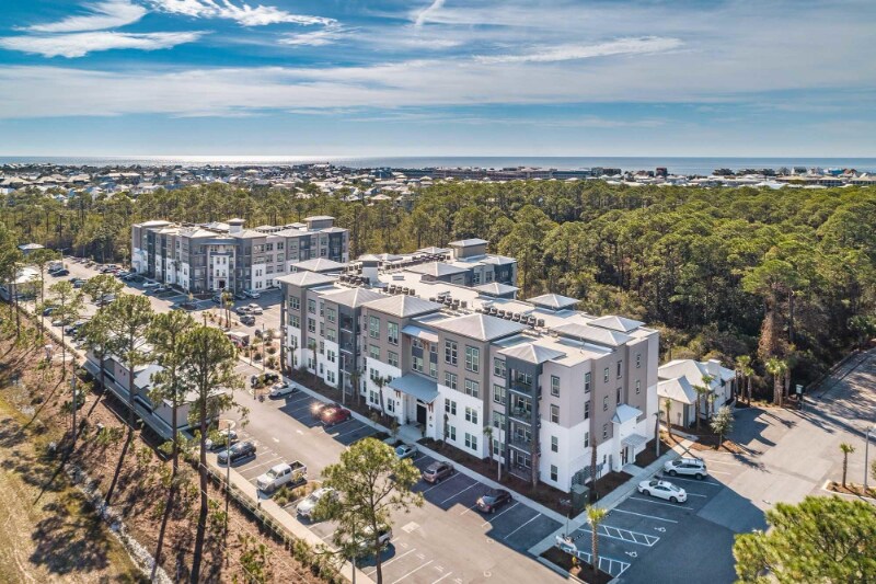 Foto del edificio - 65 Redbud Lane