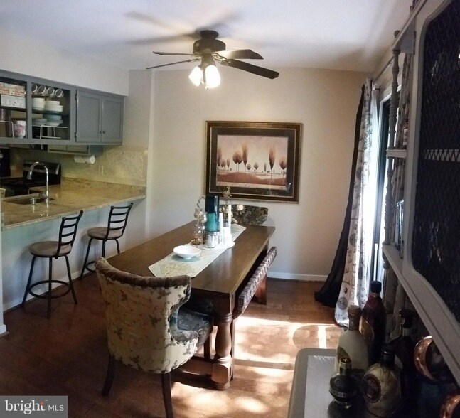 Foto del edificio - 18745 Pier Point Pl