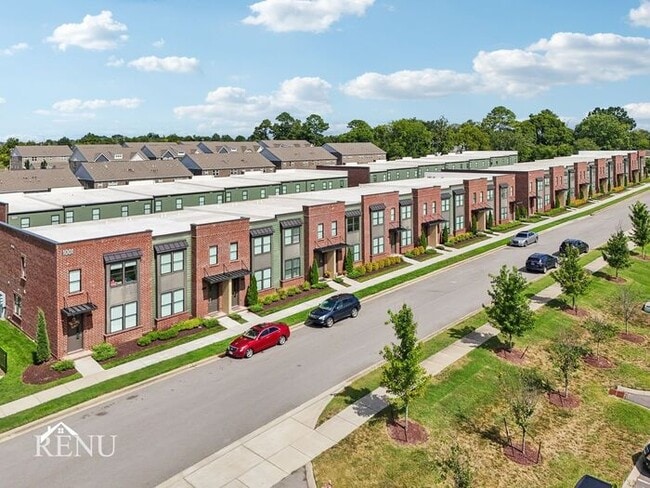 Building Photo - 1001 Lifford Ln