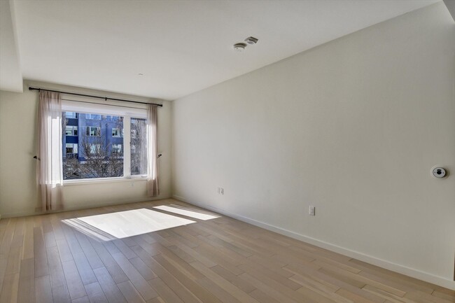 Building Photo - 52 Innes Ct