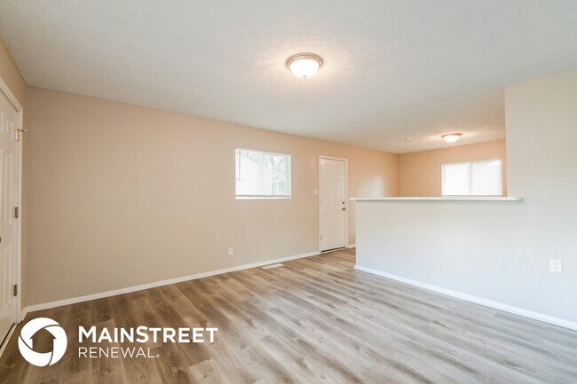 Building Photo - 4924 Leone Dr