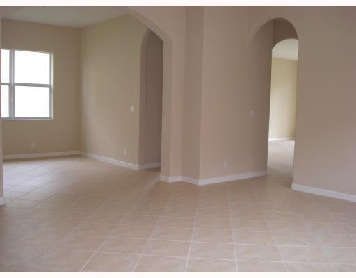 Foto del edificio - 930 NW Leonardo Cir