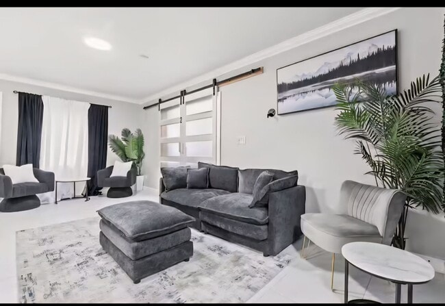 Foto del edificio - 708 SW 12th Ave