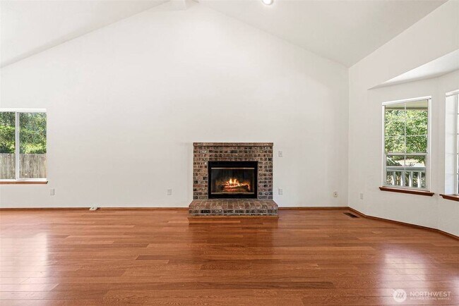 Building Photo - Puyallup