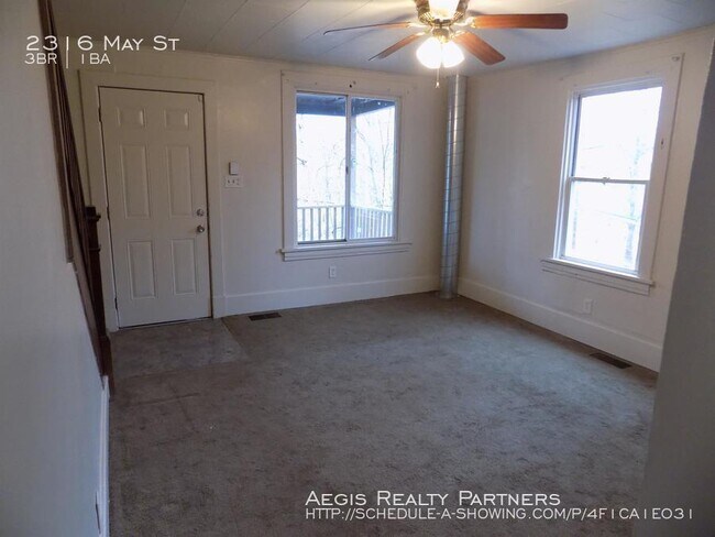 Building Photo - 2316 May St