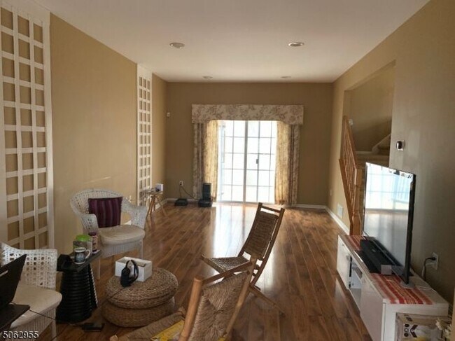 Foto del edificio - 50 Brock Ln