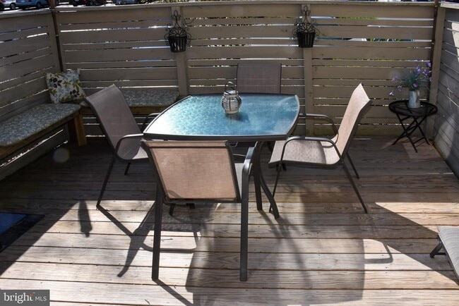 Building Photo - 11768 Indian Ridge Rd