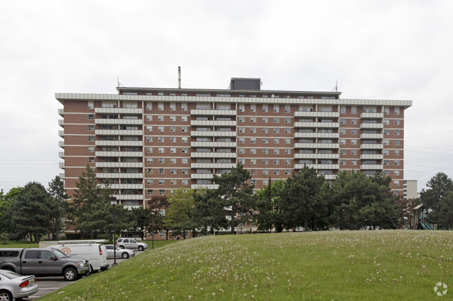 Building Photo - Bayview Towers