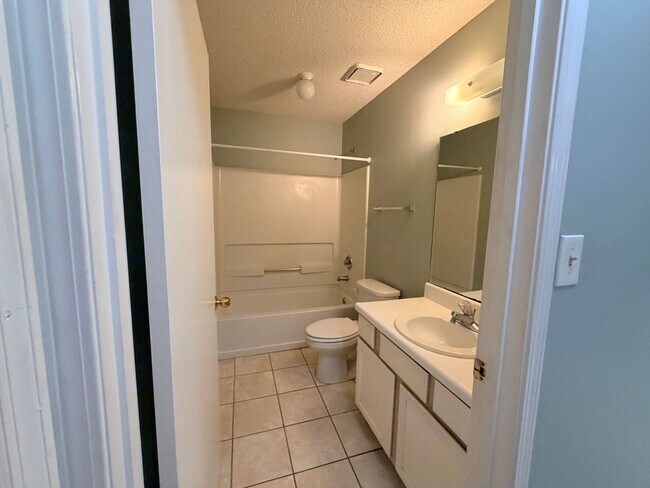 Foto del edificio - Live Close to It All Near the Colleges & San Luis Mission Park!