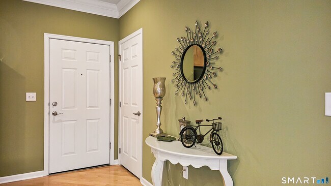 Foto del edificio - 203 Center Meadow Ln