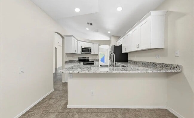 Building Photo - 2523 8th St SW