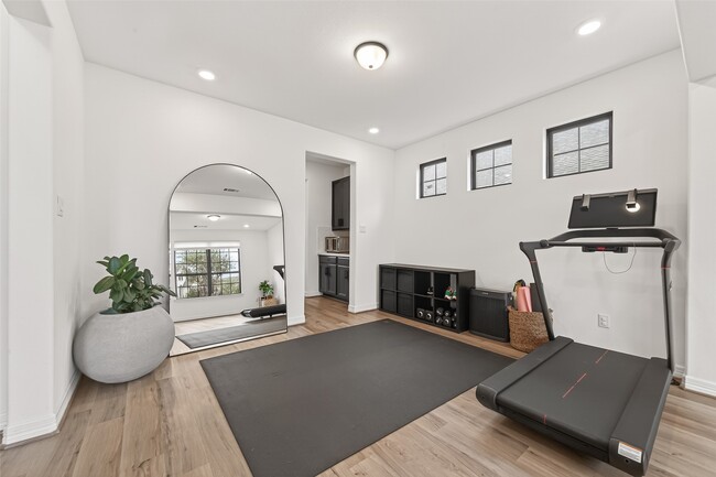 Foto del edificio - 2806 Tumlinson Dr