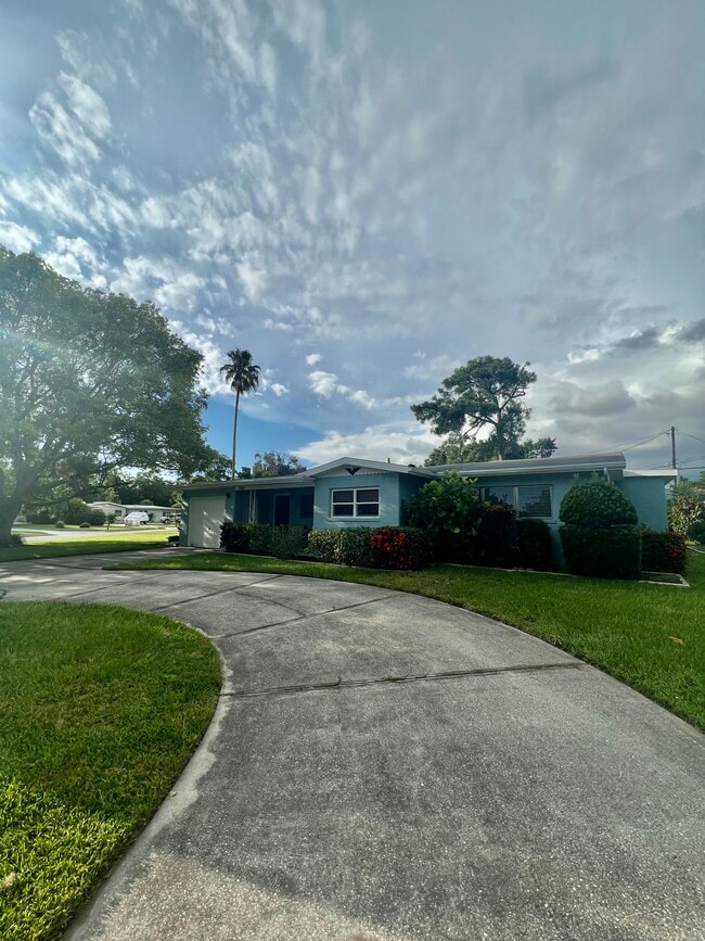 Foto del edificio - 1720 59th St S