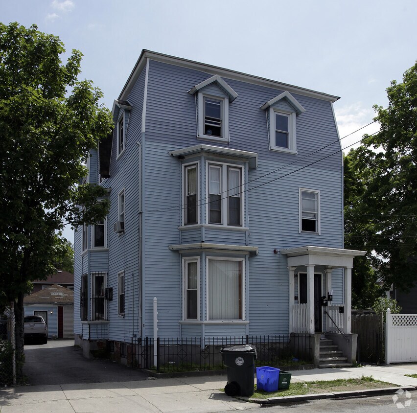 14 Adelaide Ave, Providence, RI 02907 Apartments in Providence, RI