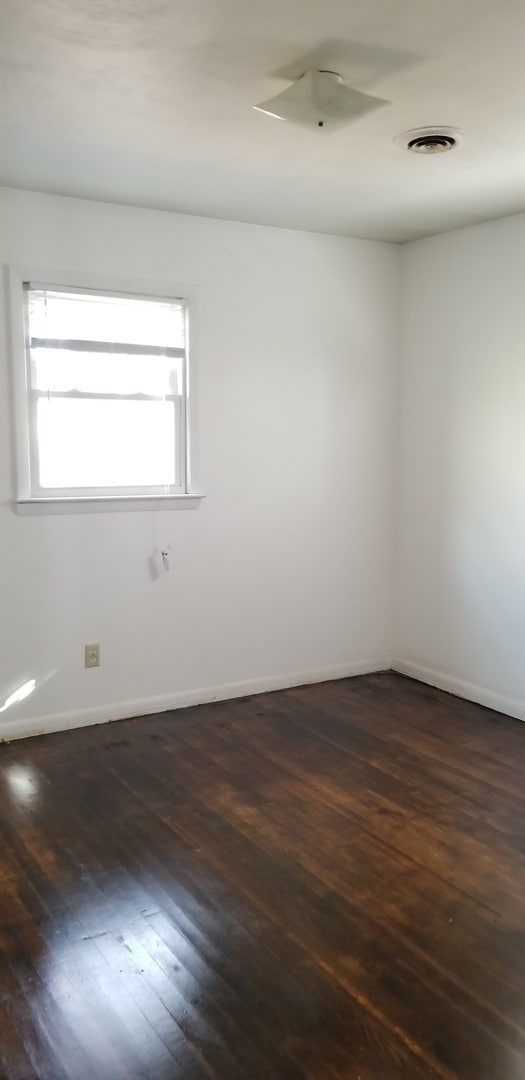 Building Photo - 313-313 Hurdle Dr