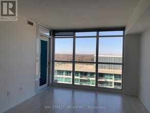 Building Photo - 19 Singer Ct