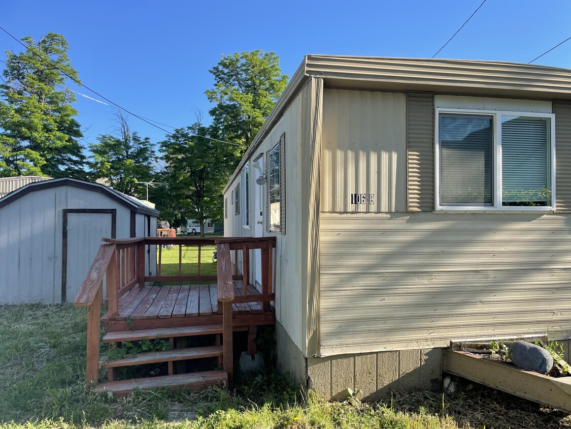 Foto principal - 106B 1st Ave SW