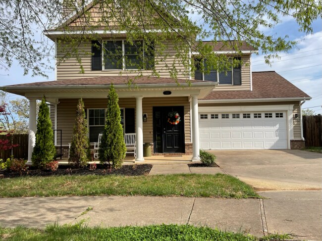 Foto del edificio - 1521 NE Dysart Woods Ln