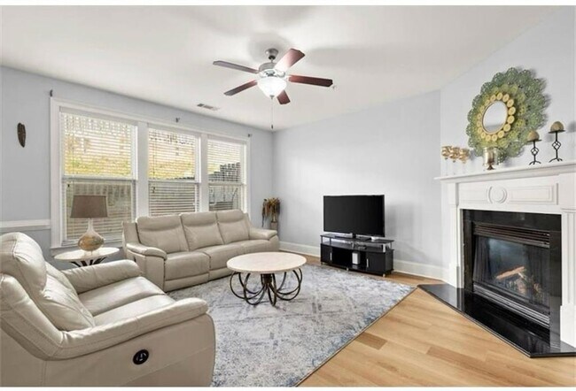 Foto del edificio - 2304 Oakton Pl