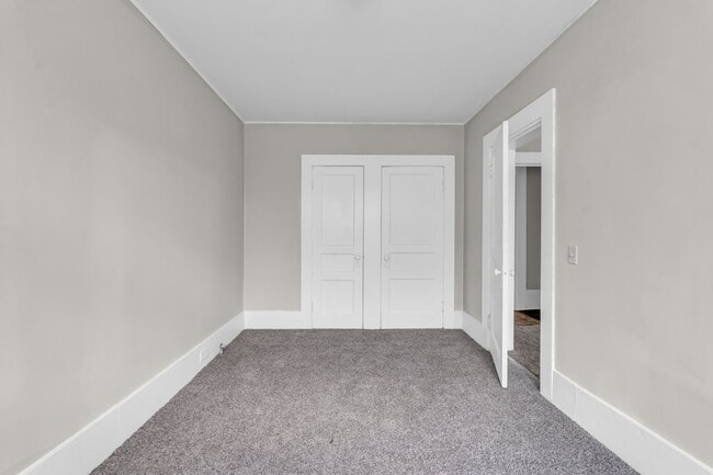 Building Photo - 43 Cottrell St