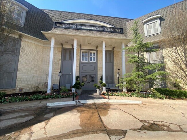 Foto del edificio - 1114 Sherwood Ln
