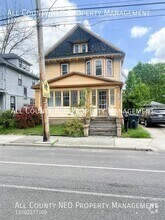 Building Photo - 221 S Portage Path