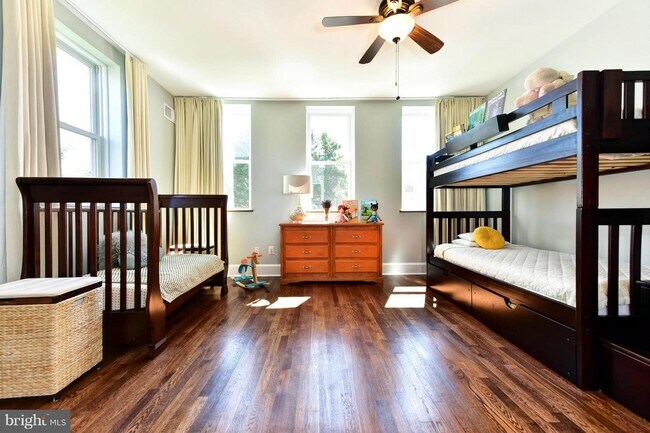 Foto del edificio - 1130 Constitution Ave NE