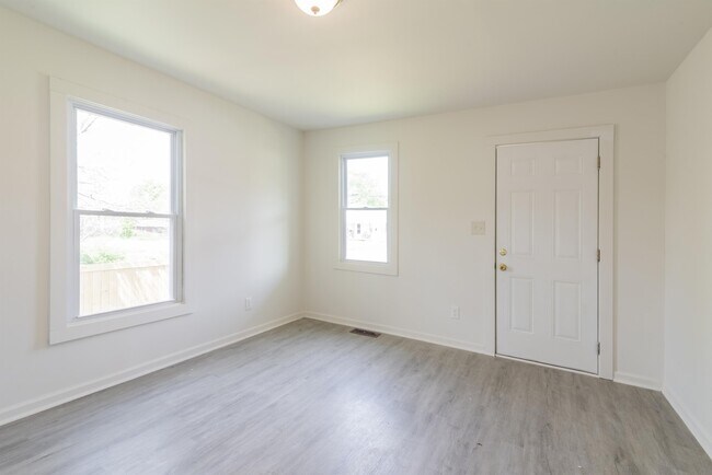 Foto del edificio - 4513 Willard St