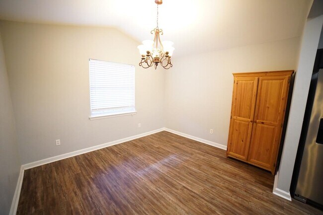 Foto del edificio - 1519 China Grove Trail