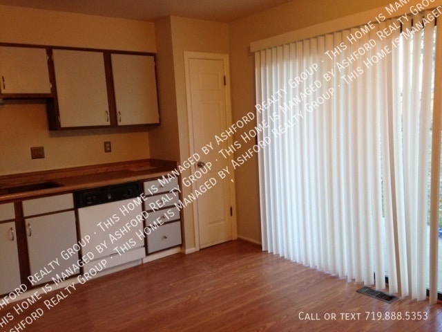 Building Photo - 2308 Vintage Dr