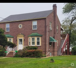 Building Photo - 1253 Circle Dr