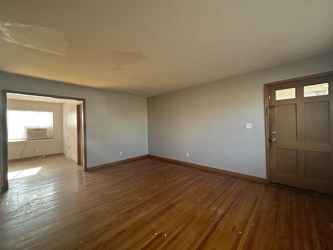 Foto del edificio - 718 S Hunter