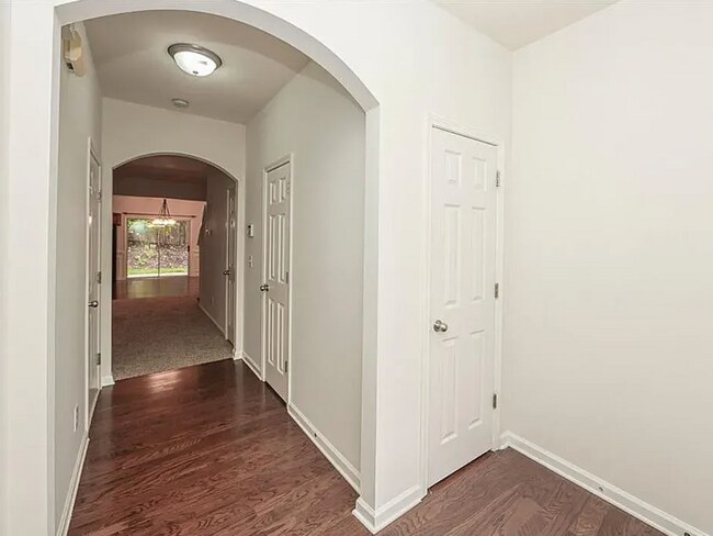 Foto del edificio - 5260 Sherwood Way