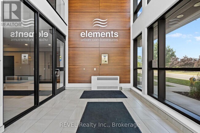 Building Photo - 212 Lakeport Rd