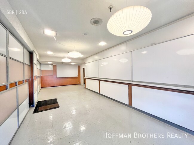 Foto del edificio - 8132 Baldwin St
