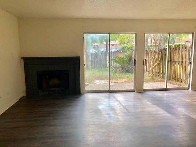 Foto del edificio - 6701 Dickens Ferry Rd