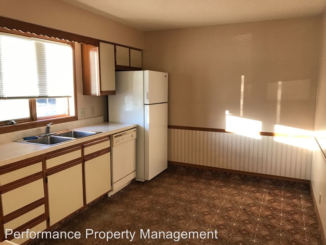 Primary Photo - 540 N 4th St