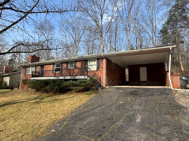 Building Photo - 609 Post Oak Ln