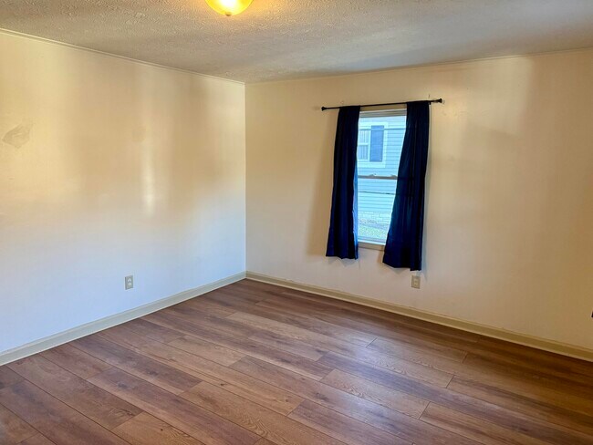 Foto del edificio - 526 Old Stage Rd