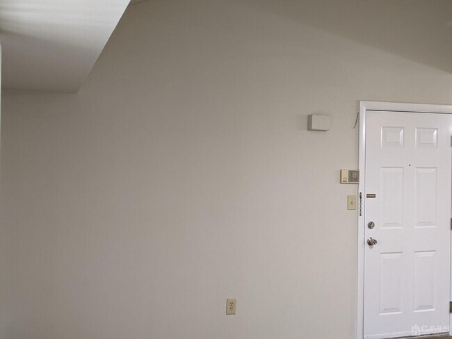 Building Photo - 5113 Ravens Crest Dr