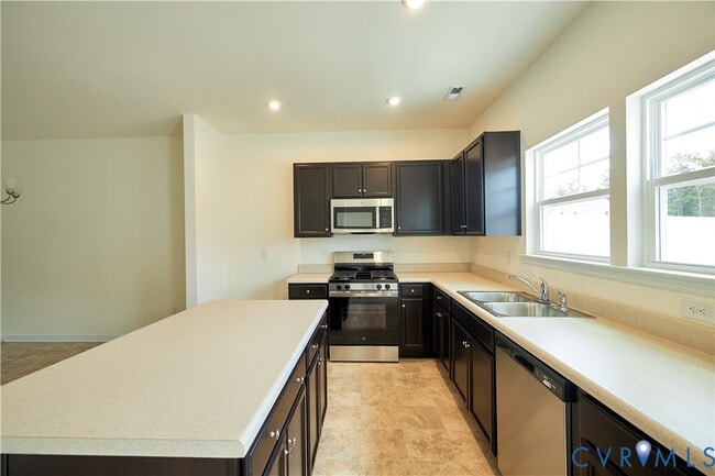 Building Photo - 216 Greenpark Rd