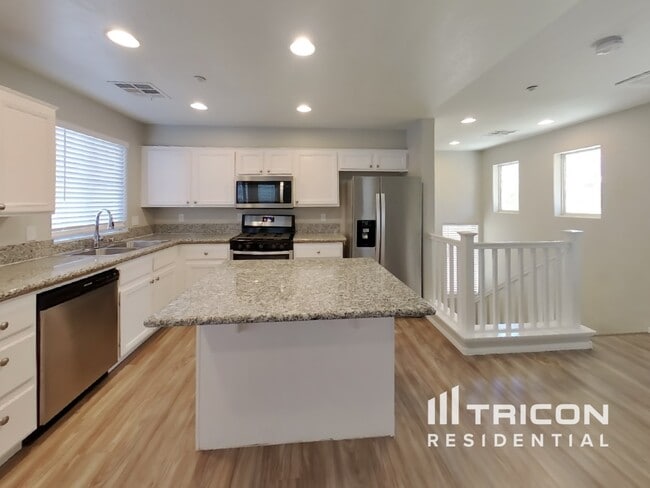 Building Photo - 4758 Priory Gardens Street Las Vegas NV
