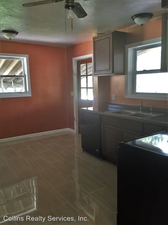 Building Photo - 8058 Argentine Dr W