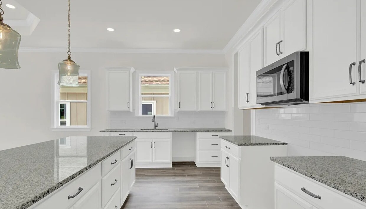 Building Photo - Lot 20