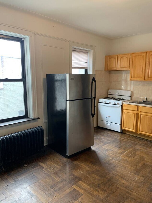 Primary Photo - 99-42-99-41 41st Ave