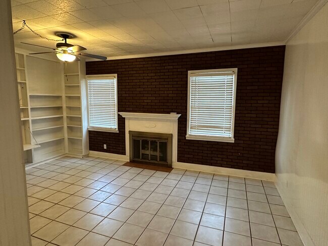 Building Photo - 3054 Ralston Rd