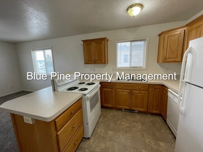 Building Photo - 952 Anne St