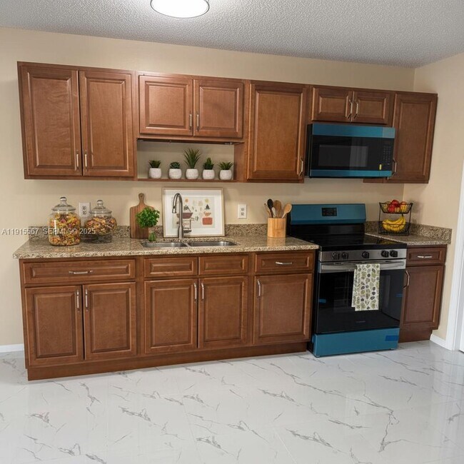 Foto del edificio - 2809 Jefferson Pkwy