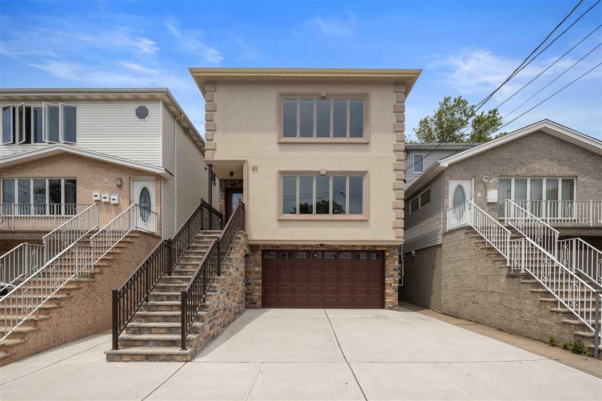Primary Photo - 97 Prospect Ave