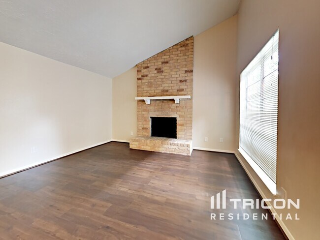 Foto del edificio - 7022 Sandy Knolls Dr
